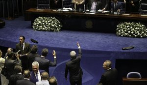 Sessão do Senado é suspensa e escolha do presidente fica para amanhã