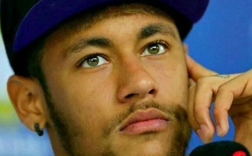 Neymar agradece apoio de amigos e fãs após prestar depoimento no Rio de Janeiro