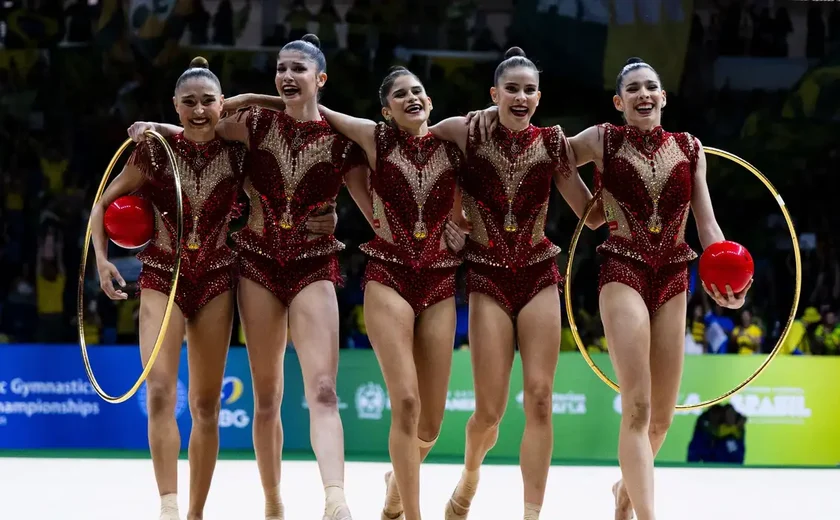 Ao som de “Evidências”, Brasil conquista prata na série mista