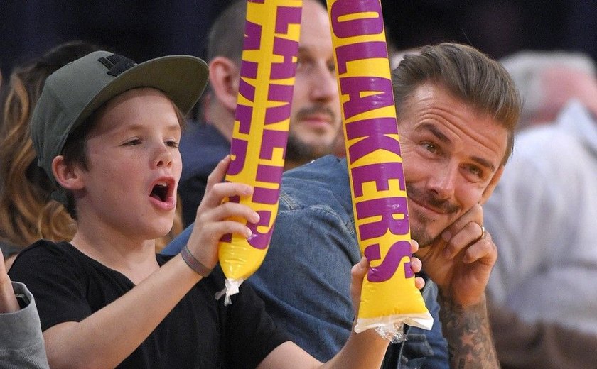 Filho de David Beckham estreia como cantor com empresário de Justin Bieber