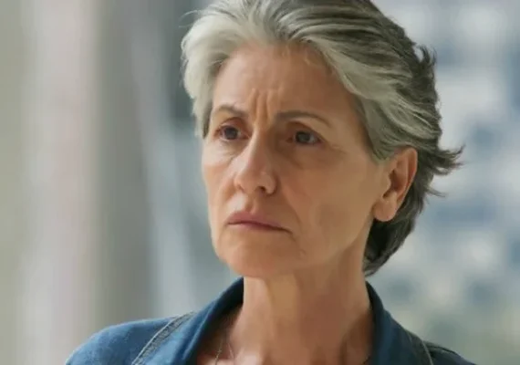 Colegas armam contra-ataque e isolam atriz Cássia Kis nos bastidores da TV Globo