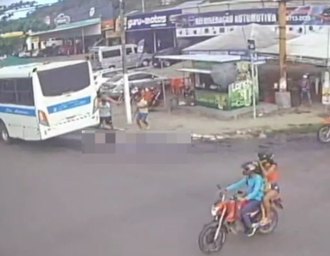 Jovem de 28 anos morre após ser atropelada por ônibus no Bom Parto