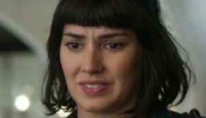 'Órfãos da Terra': Sara é agredida por Latifa e fica com amnésia