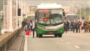 Tiros no tórax e no abdômen causaram morte do sequestrador do ônibus na Ponte, diz laudo