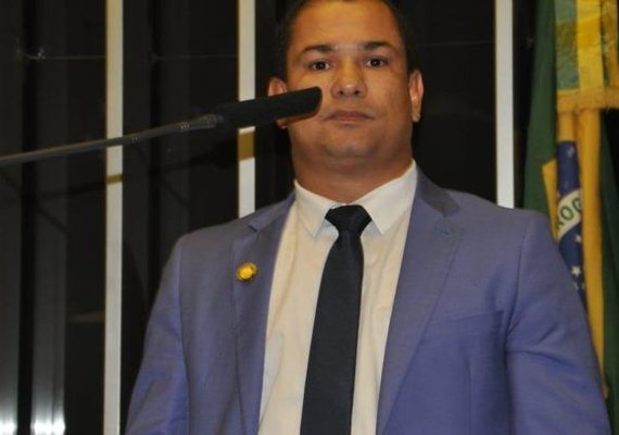 Embora contrário, PSL quer verba pública para campanha