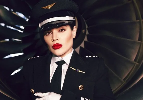 Após prever morte de Marília Mendonça, Sensitiva tem visão com avião de Gkay: 'Irão morrer'