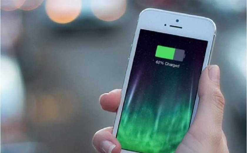 Usuários de iPhone dizem que atualização do iOS gasta bateria além do normal