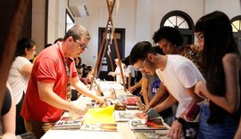 Bienal: ilustração atrai grande público