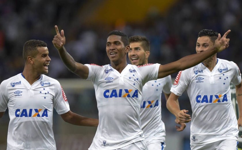 Cruzeiro vence a Chape e sai na frente na Copa do Brasil