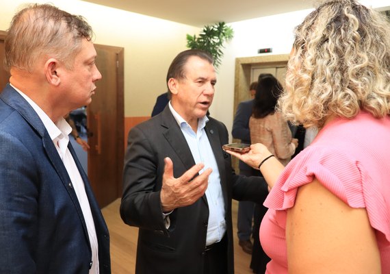 Ministro do Trabalho dialoga com setor produtivo e militância
