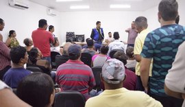 Maceió: Secretaria reúne ambulantes da Praça dos Palmares