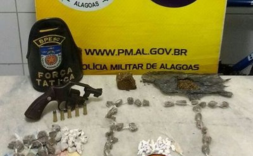 Batalhão Escolar prende dupla armada e com drogas no Tabuleiro dos Martins