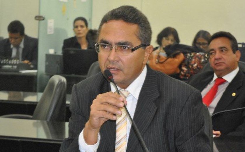 Deputado Francisco Tenório pede ação contra Odebrecht