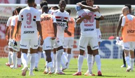 São Paulo bate o Corinthians com gol nos acréscimos e assume vice-liderança da Série A