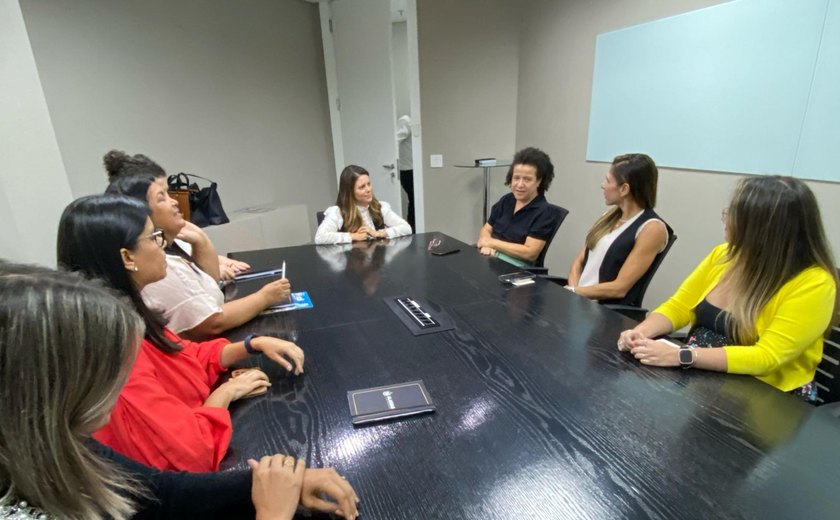 Primeira-dama e secretária da Serfi buscam parcerias com Rede Mulher Empreendedora em São Paulo