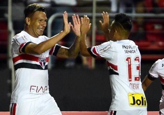 São Paulo empata com o Grêmio e se despede do Morumbi vaiado