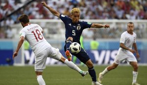 Japão é derrotado pela Polônia, mas passa para as oitavas de final