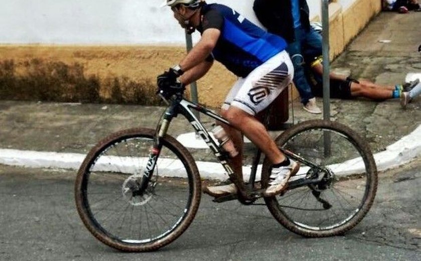 Atleta tem bike de R$ 14 mil roubada no litoral de SP: 'Estou desnorteado'