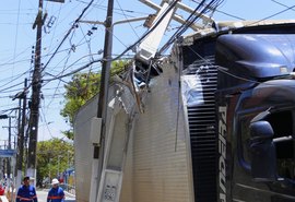 Equatorial registrou 1.013 colisões de veículos em postes em 2025