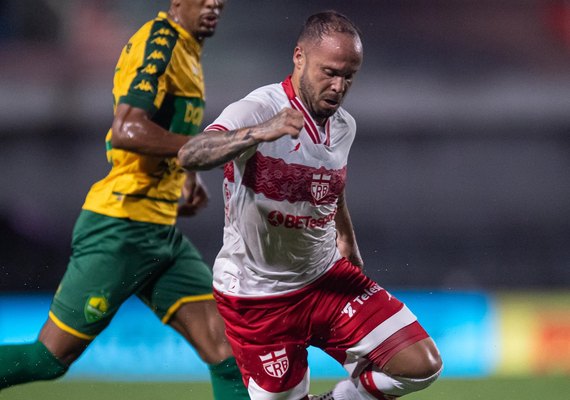 Em jogo movimentado no Estádio Rei Pelé, CRB e Cuiabá empatam em 1x1