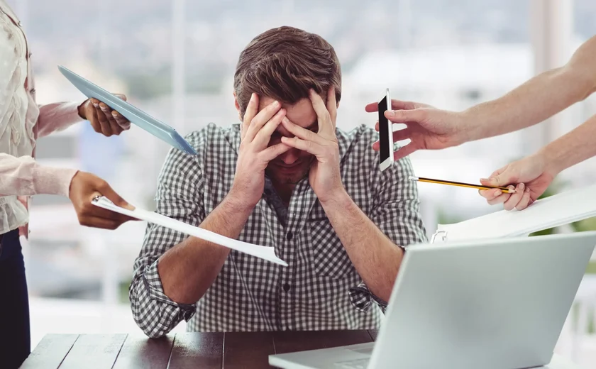 Burnout dispara 823% em quatro anos no Brasil