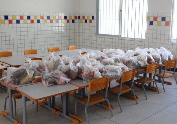 Prefeitura inicia entrega de kits de alimentação escolar a partir de quarta-feira (30)