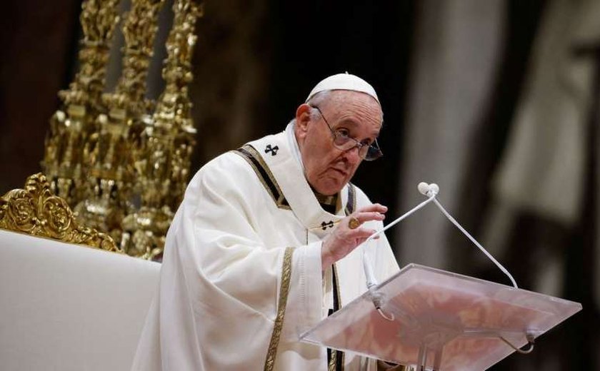 Violência contra as mulheres insulta a Deus, diz Papa em discurso de Ano Novo