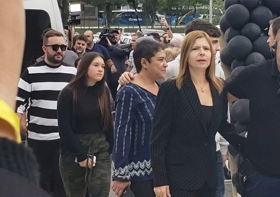 Viúva de Gugu, Rose Miriam processa Leão Lobo por danos morais