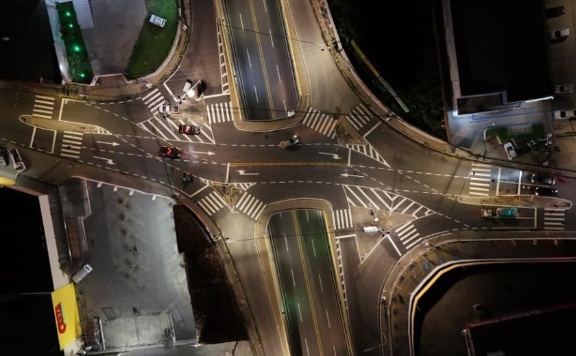 Vídeo: DMTT volta atrás e modelo implantado no cruzamento do Jacintinho é cancelado