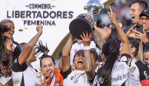 Corinthians faz história com tricampeonato consecutivo