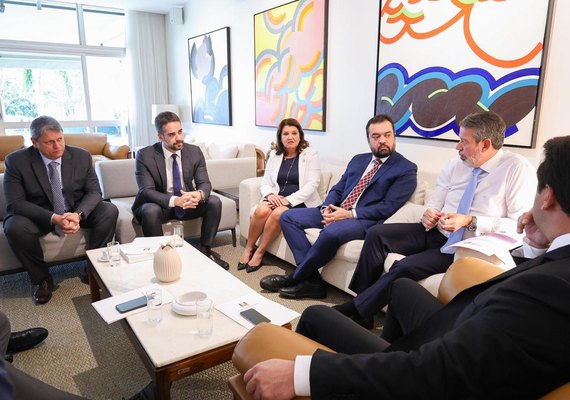 Arthur Lira recebe governadores e discute a renegociação das dívidas dos estados