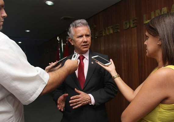 Mais de setenta câmaras municipais não têm portais da transparência