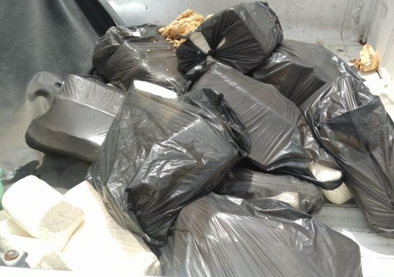 Vigilância Sanitária interdita pastelaria no Vergel e apreende 300 kg de produtos impróprios para consumo