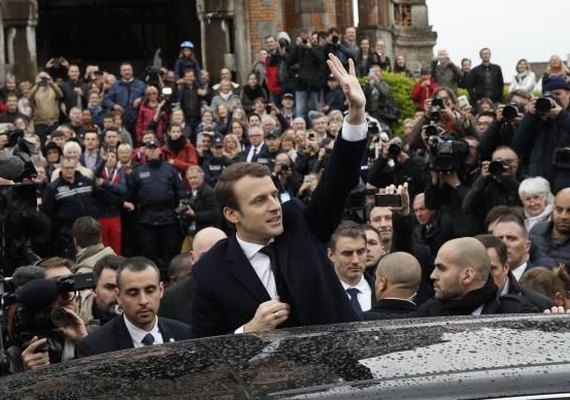 Emmanuel Macron vence eleições na França com 65,9% dos votos
