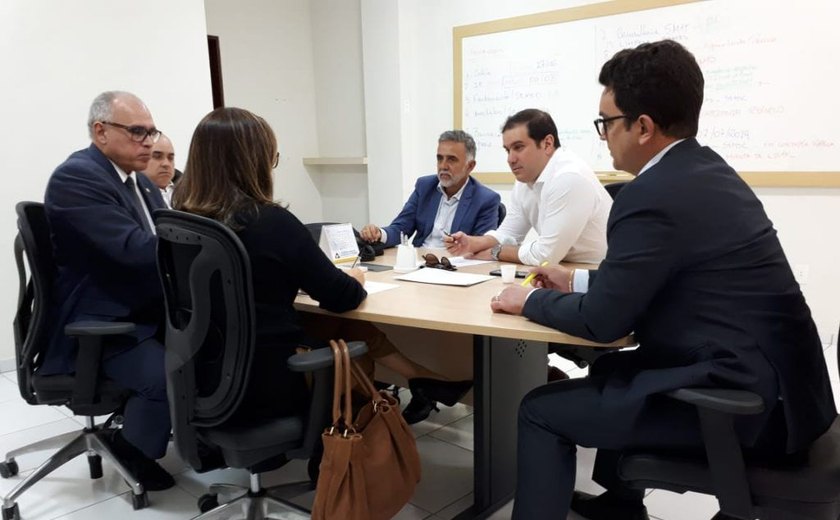 Prefeitura e MPE discutem funcionamento da Central de Tratamento de Resíduos em Maceió