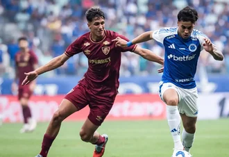 Cruzeiro empata com Flu e perde chance de colocar pressão nos líderes