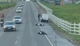 Jovem de 21 anos fica ferido após colisão entre carro e moto na AL-110, em Arapiraca