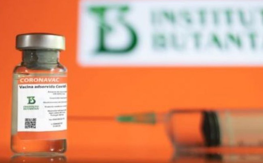 Arapiraca suspende vacinação da Coronavac por falta de doses