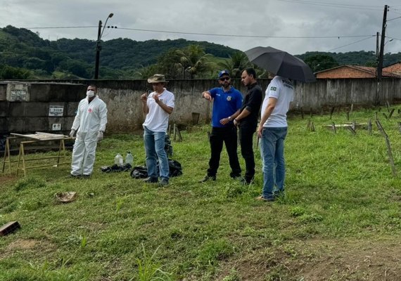 IML de Maceió exuma corpos para liberação de vagas em cemitério