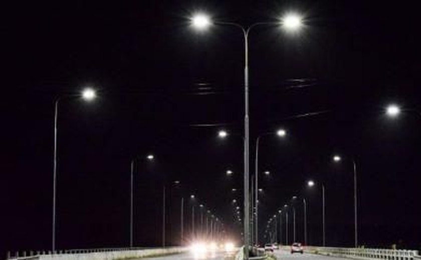 Iluminação em LED leva segurança à Ponte Divaldo Suruagy