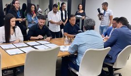 Deputado Galba Novaes participa da solenidade de adesão do Governo ao Minha Casa, Minha Vida
