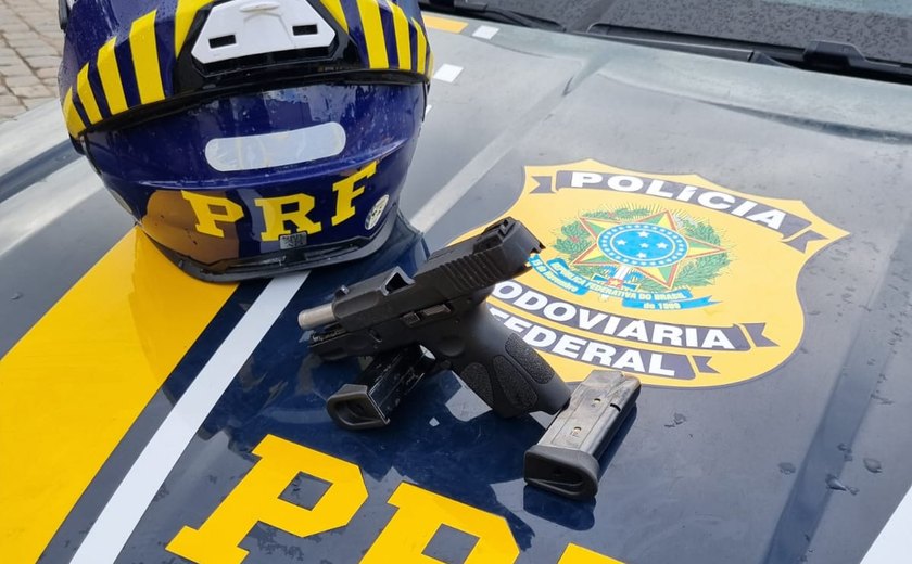 PRF prende dois homens por porte ilegal de arma de fogo, em São Miguel dos Campos