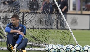 Comparado a Marquinhos, Léo Santos ganha atenção especial no Corinthians