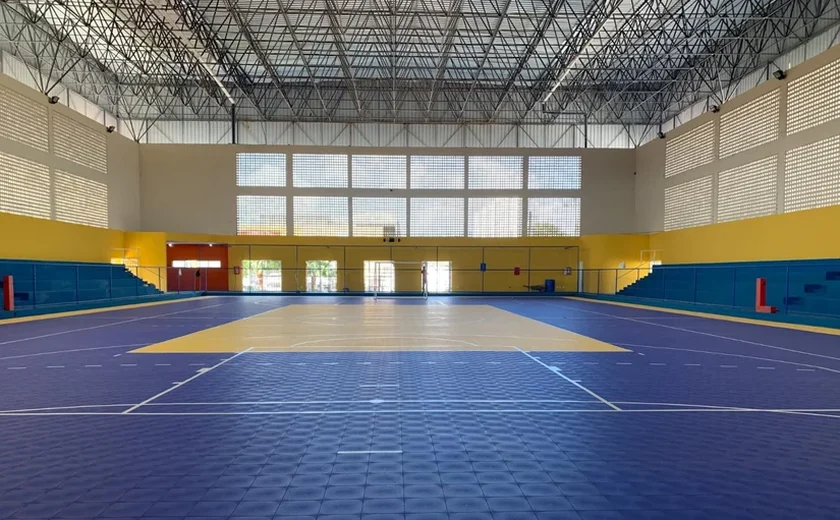 Professor de basquete é preso enquanto trabalhava em ginásio de Maceió