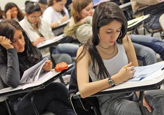 Enem 2016 será adiado para quase 240 mil alunos de 364 escolas; confira