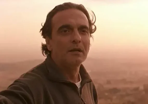 Morre Homayoun Ershadi, protagonista de 'Gosto de Cereja', aos 78 anos