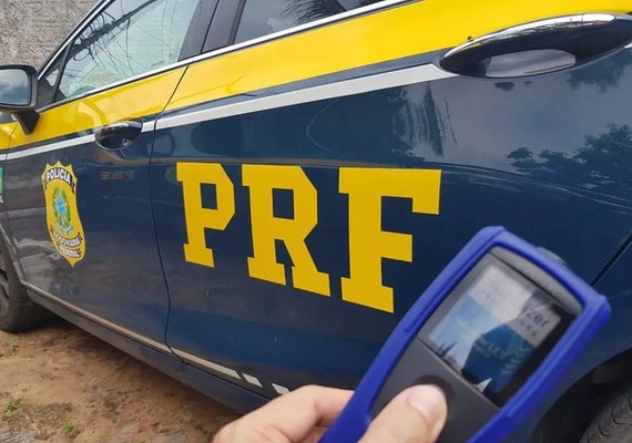 PRF prende dois homens por embriaguez ao volante no interior de Alagoas