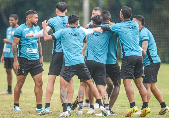 CSA cancela folga após confusão de  embarque e treina para pegar o Náutico