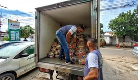 Programa Alimentando Famílias da Prefeitura  transforma vila dos pescadores com entrega de cestas básicas