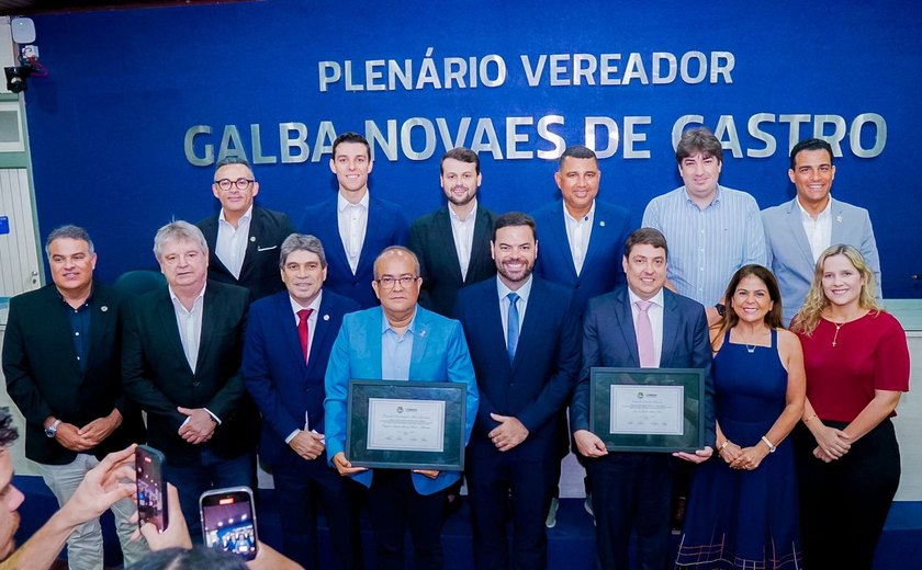 Câmara homenageia Claydson Mourinha e José Neto por contribuições a Maceió